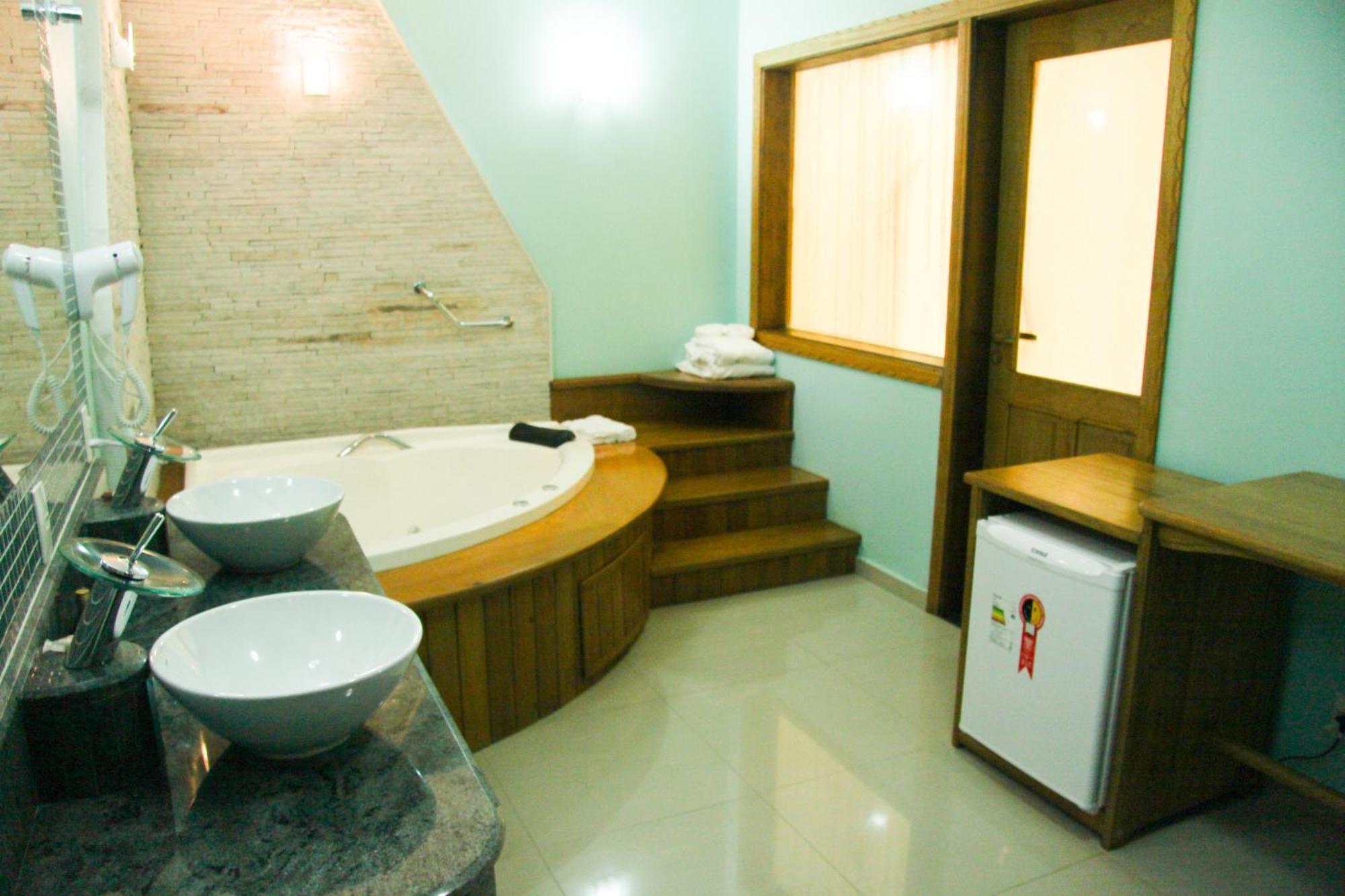 Guanxi Hotel