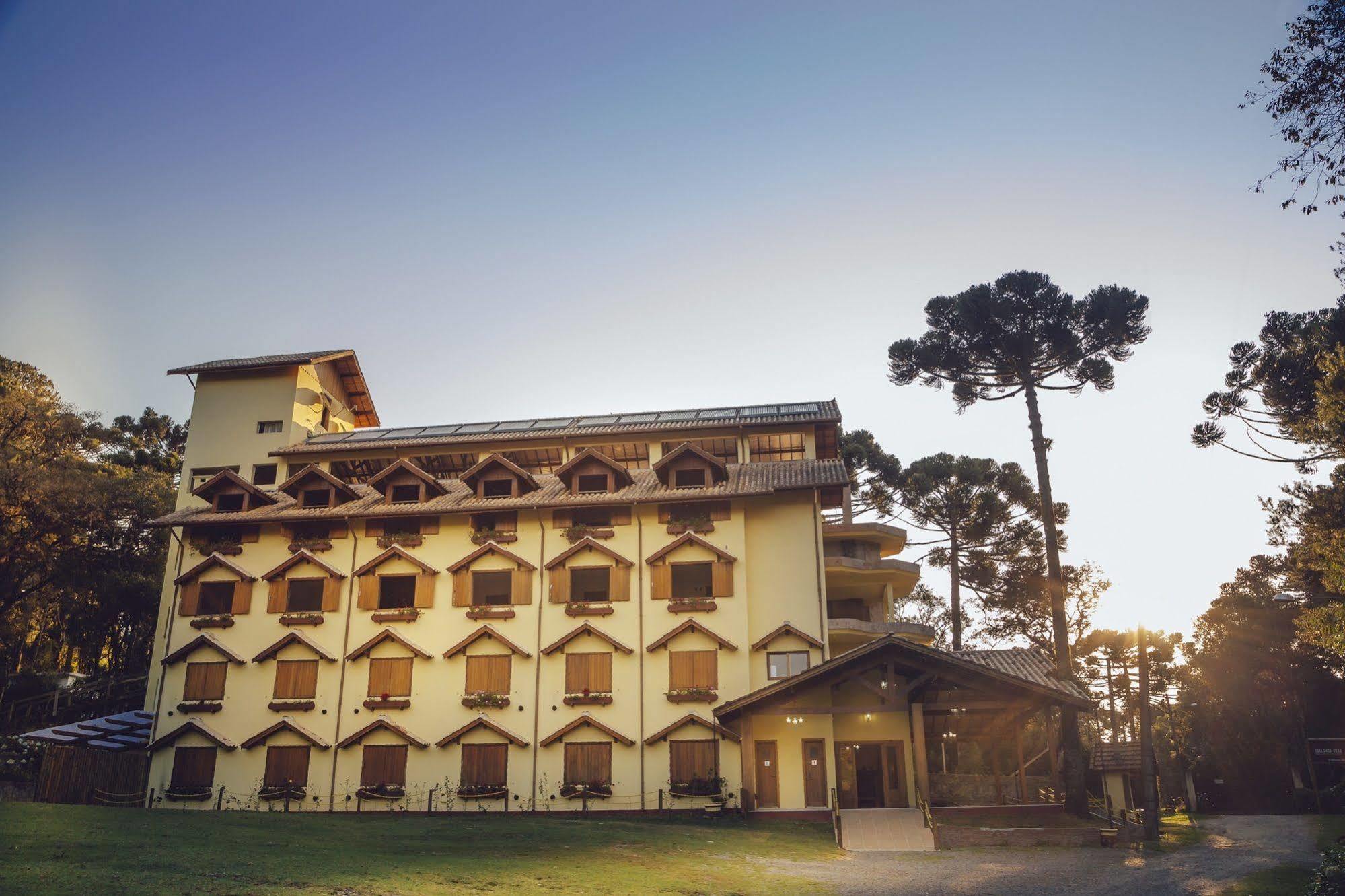 Guanxi Hotel 3*